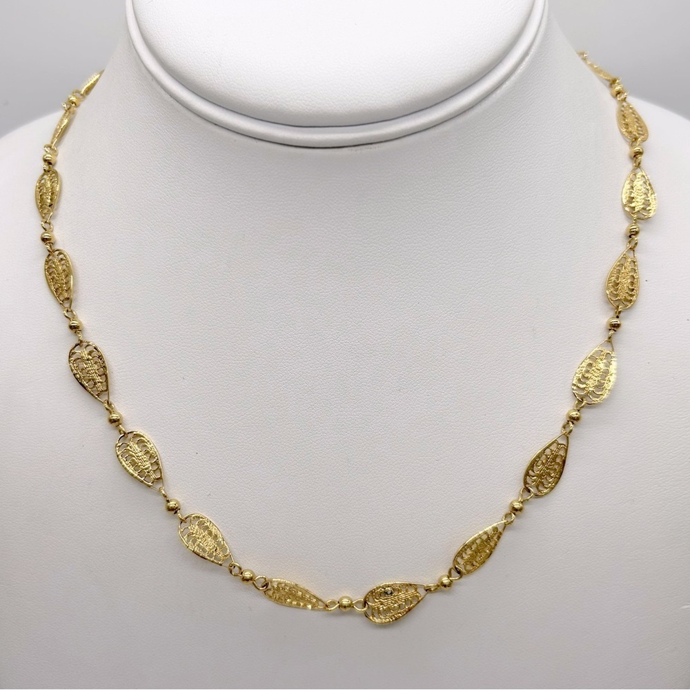 Trifari Vintage Gold Filigree Link Necklace